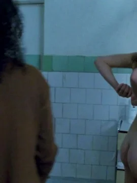 Голая Марион Котийяр в кино - 21