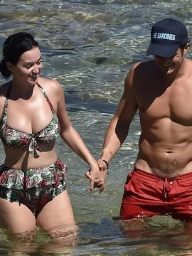 Голая Кэти Перри - 51