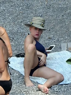 Голая Кэти Перри - 61